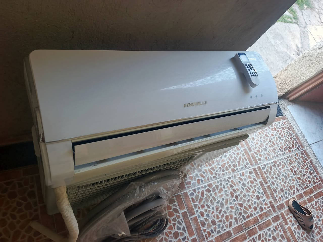 سبلت طن واحد انفيرتر تحكم انبيريه يشتغل ٣ انبير واقل مولد وطني شرط وظع شركه غاز مقفول شركه وشرط عل تشغيل والظمان وتبريد ثلج للتواصل ***********

