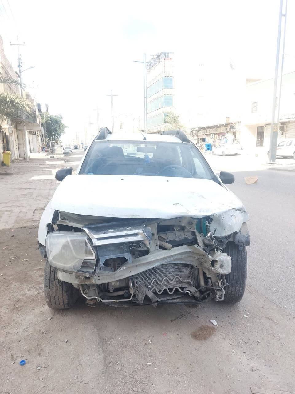 السلام عليكم 
رينو داستر ٢٠١٨ 
مكانها البصره 
*********** واتساب
