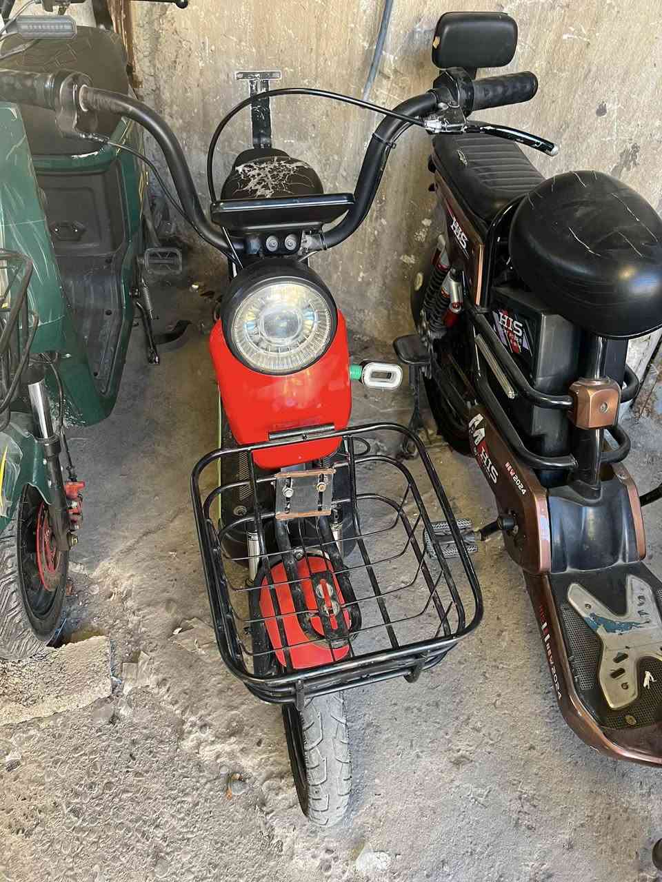 السلام عليكم درجة شحن بيع حجم ١٤ بغداد حي العامل شاع ٣٠ السعر ١٥٠  مجال بطارية جديد ٤  شراي تصل رقم ***********
