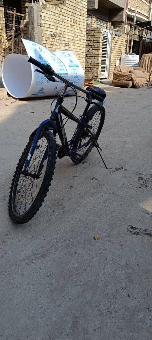بايسكل للبيع السعر 50 العنوان الكاظمية الطي رقم الهاتف ***********
