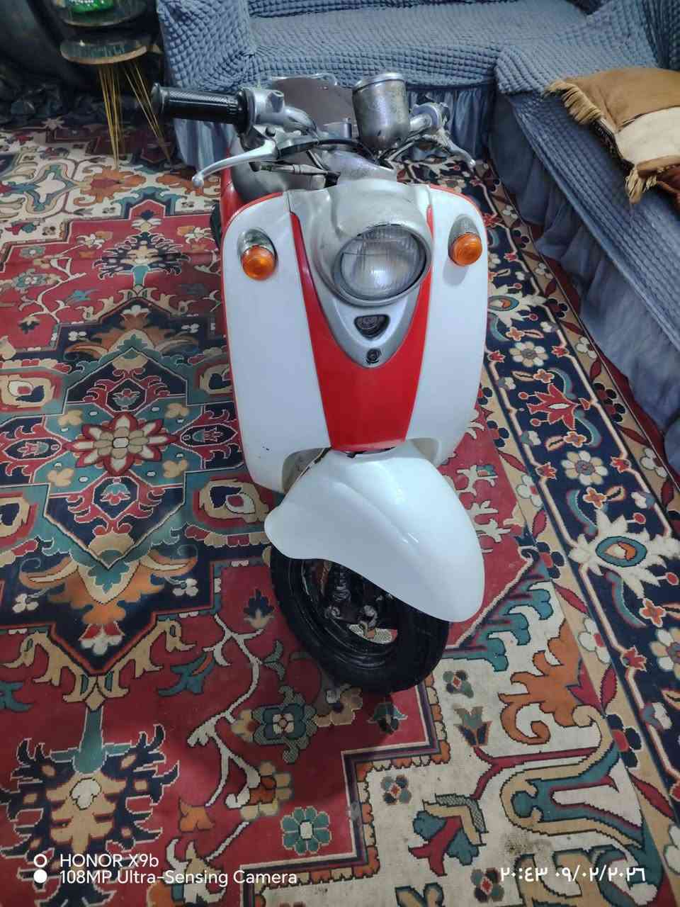 دراجه مصريه كله شغاله نقه بس باتري شلعه ومشي كله شغال لايت اشاير بك لايت مكاني ناصريه شرقيه وهاذه رقمي ***********سعره 225مجاله بصيط دراجه بيه مكينه كلش قويه
