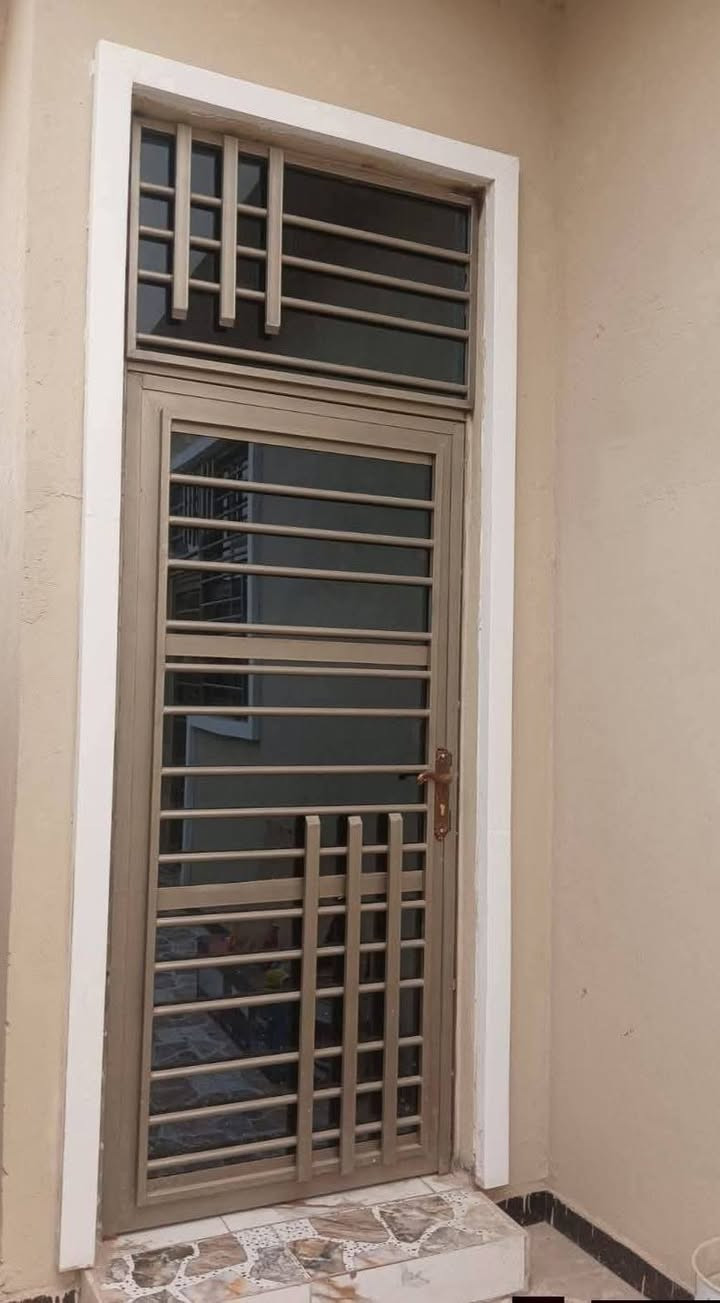يا الله
نشتغل جميع انواع الحدادة من أبواب شبابيك سقيفه قمريات وبجودة عالية. للتواصل واتساب
***********
***********
