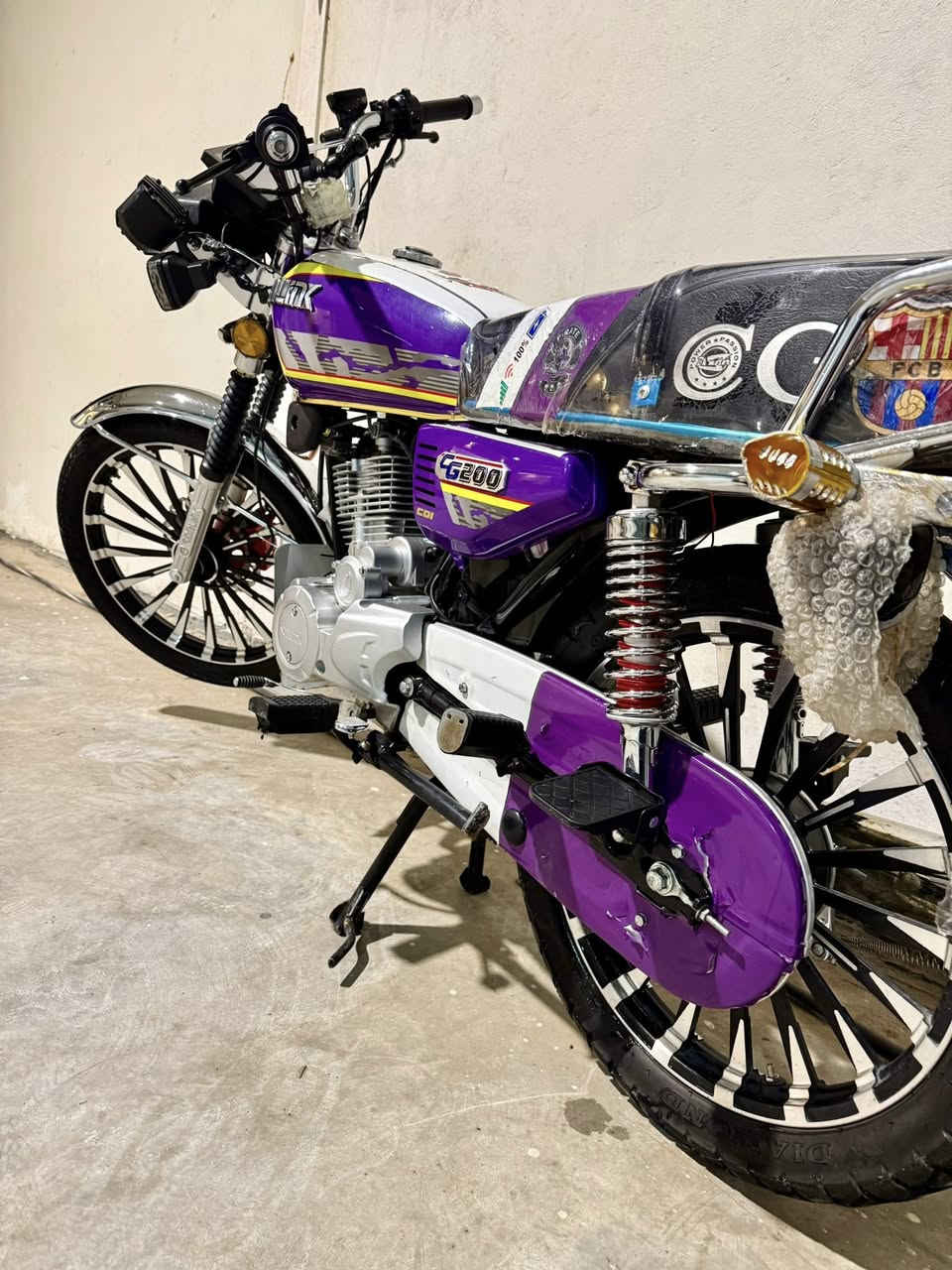 🛑👇🏻
سيفان سونك موديل 25 اصلي كفاله عامه  
( السعر 800 وبيها مجال حك الجيه ) عنواني ديالى جديدة الشط ( التواصل *********** )
