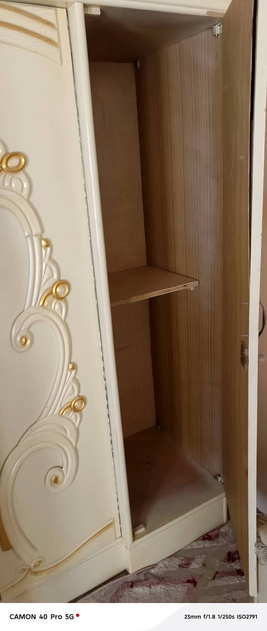 سلام عليكم غرفه خشاب للبيع في بيجي  سعره ٨٠٠ وبيها مجال نظيفه 
‏‪***********‬‏ للاتصال
