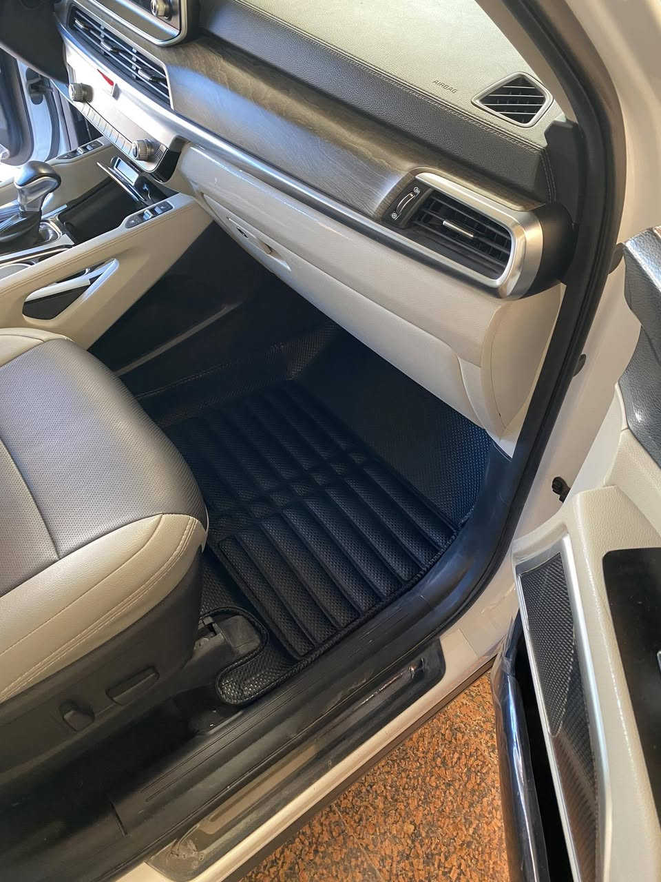 سلام عليكم 
كاعيات بلسايد قطع اخيرة متبقية 
التخم ٧٥ الف نوعية ممتازة جدا ضد المي والطين 
ونوعية مجربة من قبل هواي من الاخوان أصحاب البلسايد والتلورايد كذلك 

وكذلك يتوفر عدنا فرشة دشبول تلورايد وبلسايد لكافة الموديلات من ٢٠٢٠ الى ٢٠٢٥ 
نوعية المخمل الثكيل سعر القطعة ١٥ الف 

للطلب والاستفسار التواصل على الخاص تحياتي للجميع 🌷 
توصيل موجود لكافة محافظات العراق


**إذا كنت صاحب هذا الإعلان وتريد حذفه لأي سبب، رجاءا أرسل رسالة إلى الدعم الفني**