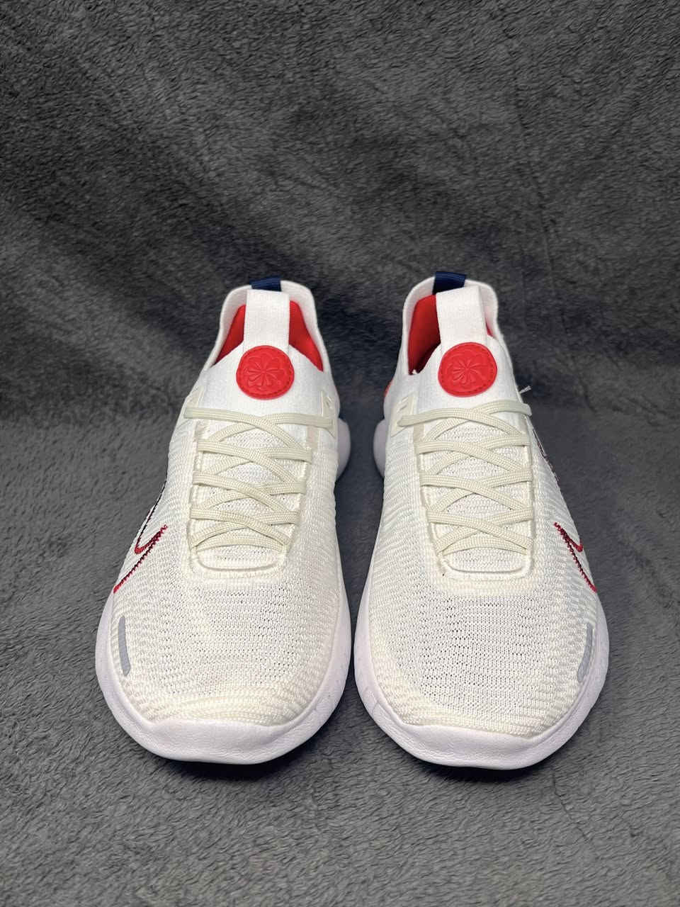 نايك رياكت حذاء جري لون مميز، الحذاء بدون وزن، مناسب جدا للجري او استعمال يومي  

قياس يلبس40-41 السعر 25 الف دينار  يوجد توصيل جميع المحافظات
 ادخل لقناة الانستا وشوف القطع الموجودة وبالعافيه عليك
https://www.instagram.com/hermes.storex?igsh=MTBvc3I2dm9yYTBjaw==


**إذا كنت صاحب هذا الإعلان وتريد حذفه لأي سبب، رجاءا أرسل رسالة إلى الدعم الفني**