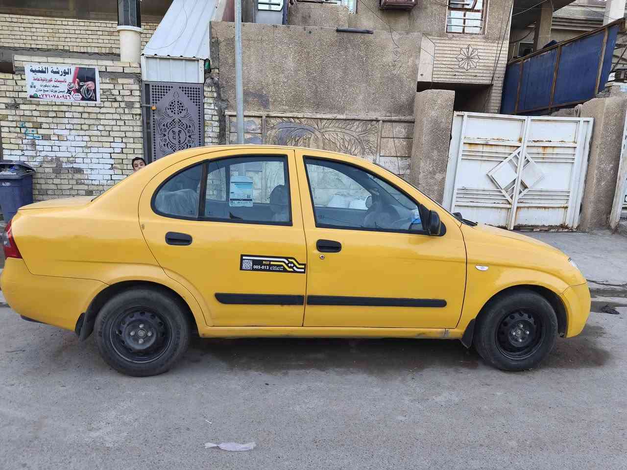 السلام عليكم طيبة موديل 15 نظيفه للبيع سيارة جاهزة گيىر محرك مكفول هيئة غرامات مصفره باسمي تحويل مباشر السعر 40 وبيه مجال قليل الشراي يتصل 
***********
