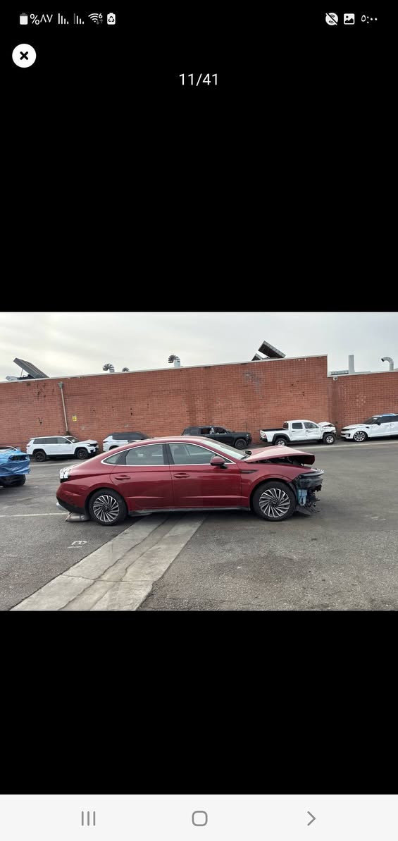 السلام عليكم... من رخصة الأدمن المحترم 🌹🌹
للبيع سوناتا ٢٠٢٥ هايبرد مواصفات Sel فول عدا البانوراما 

عداد المسافة : ٢٤ الف 

هايبرد محرك 2000 توربو 

تحديد مسار 

قيادة آليه 💫🤖

كشن كهرباء 

شاشه ديجيتال متصله 🤖💫

تبريد قطعتين ❄️

رادار امامي و جانبي 🤖💯

حادث موضح بلصور 

ايرباك دركه 💢

السيارة مشحونة بلطريق 🚢

موعد الوصول للبصرة ٤/٦ توصل بشهر 4 

السعر واصل بصرة 112
***********
