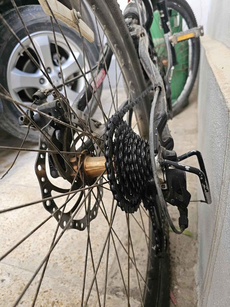 دراجه جبليه هيكل المنيوم
بطيخات برونزيه اصليه
دبلات FOX
وياله 3 طبقات المنيوم 
كلو مختوم ZOOM و SHIMANO
دسكات اماميه وخلفيه
مكينه خلفيه 9 نمر واماميه 3
تايرات جبليه كتان مال باله اصل 
كلو وضع شركه مامفتوح بي اي شي 
آلنكي وليس براغي 
مكاني موصل جانب الايسر 
سعره ٢٣٠ وبي مجال بسيط كلش 
فقط بي تقحيل بسيط


**إذا كنت صاحب هذا الإعلان وتريد حذفه لأي سبب، رجاءا أرسل رسالة إلى الدعم الفني**
