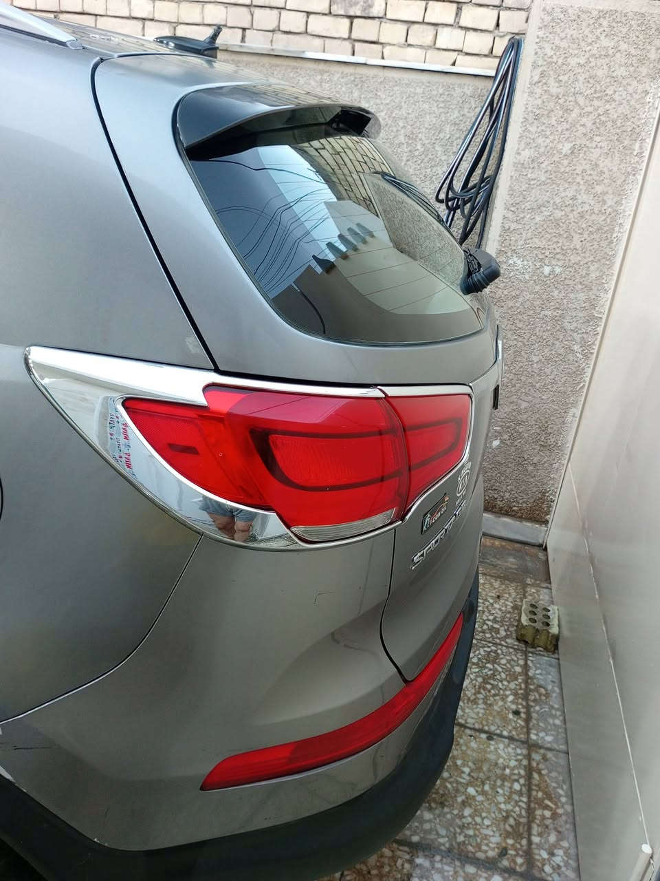 للبيع كيا سبورتاج ٢٠١٦ وارد امريكي حادثها بنيد فقط ماشيه ٥٨ ميل باسمي رقم بغداد سيارة نضيفه جدا سعر ١٣٥$ للاتصال ***********
