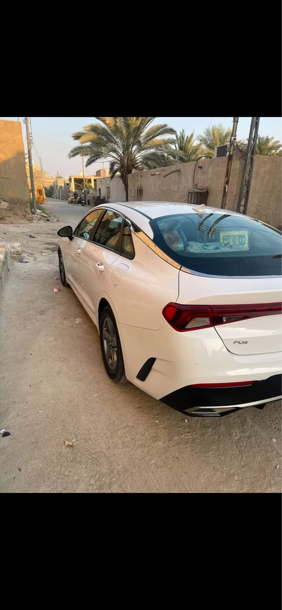السلام عليكم 
كي فايف 21معوقين اسوي  وكالة رقم ذي قار باسم بنية معلمة 
وارد امريكي 
حادثه فقط الموجود الي بلصورة تبديل قطعتين جاملف وبنيد فقط بدون دواخل ما واصله للعرضانية الضربه ولباقي كفالة السيارة نضفية مكينة ١٦٠٠ تيربو ماشية ٩٤ فقط تبريد تدفئة مكينة گير كله كفالة 
مكاني البصرة گرمة علي 
سعرها ١٥٢ وبيه مجال 
للاستفسار *********** البصرة, العراق

