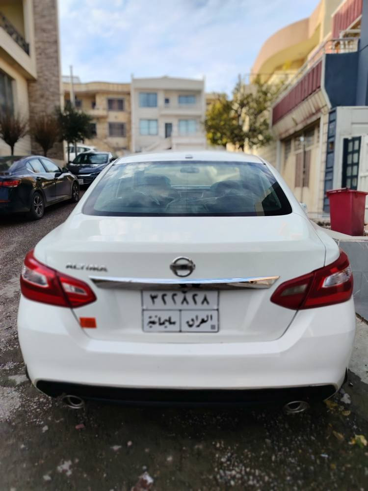 نیسان ئاڵتیما مۆدێل2017 ڕەنگی سپی بەفری مواسەفات S بەسمەی ئیشپێکردن کامێرا وشاشە گەورە سوکان ڤۆلێۆم  تەحدید سورعە بلاجکتۆر ئاوێنە کارەبای زۆرزۆرجوانە بێ بویاغ بێ ئێرباگ بێ حادیسە تەنها دوو شوێن تەعدیل بچوکی هەیە شوختی نیە تەرزەی نیە نوقسانی نیە گێڕ ومەکینە2،5 بەشەرت نەکراوەتەوە تەبرید و کارەبای بەشەرت چوار تایەی تازەیە و تاخم پێشی بەشەرت سەنەوی تاکو مانگی 3ی 2026تازەیە بەشەرتی تەحویل وغەڕامە 
150هەزار مایڵ ڕۆیشتوە 
نرخی 132 گەڵا و معامەلە
شوێن سلێمانی نزیک پردی کۆبانی 
***********
*********** السليمانية, العراق
