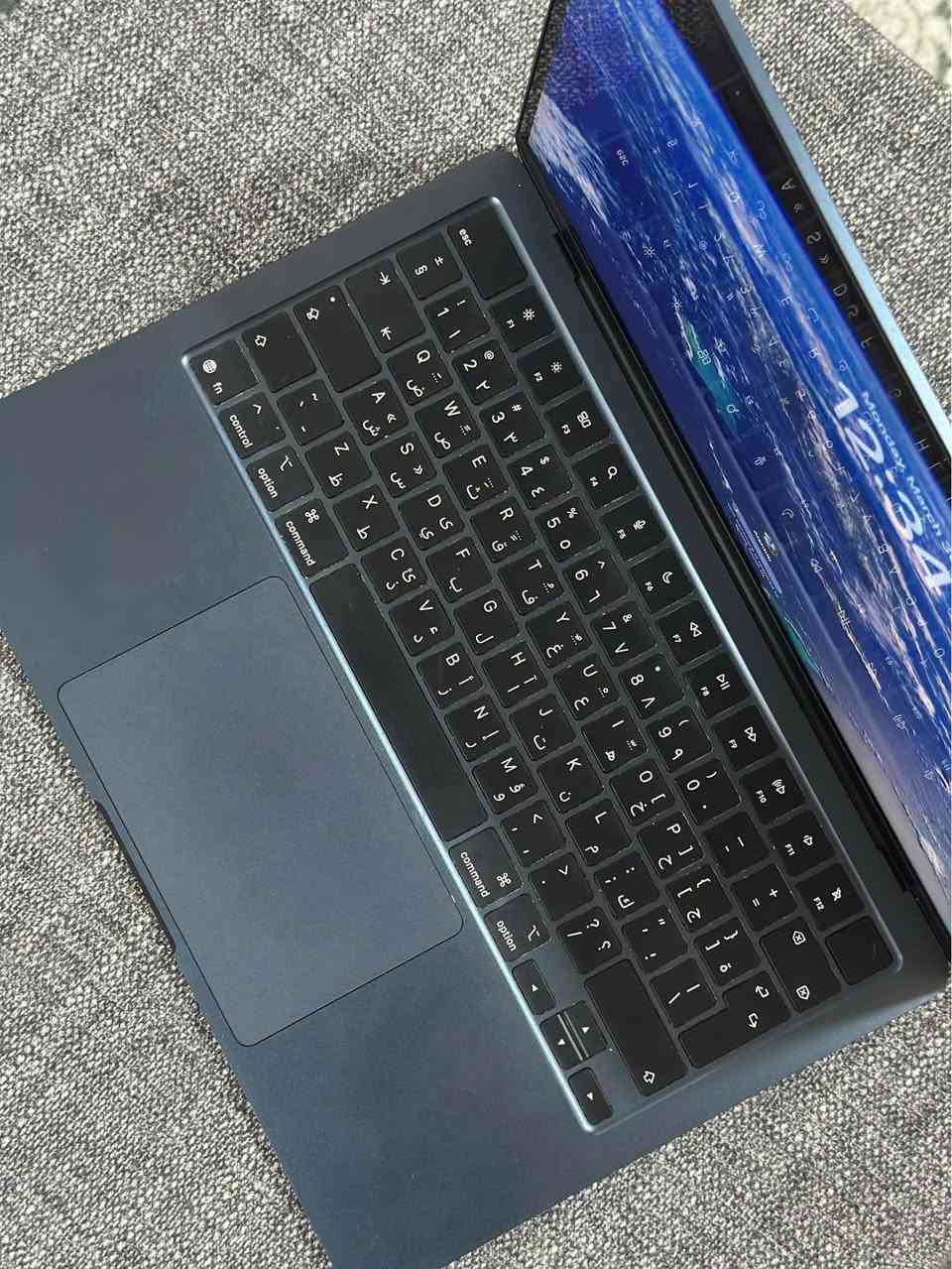 لابتوب macbook air 💻 m4 للبيع
Ram : 16GB
Hard : 256 GB
Battery 97%
Charge 100 
السعر مليون و٢٠٠ 
*********** بغداد, العراق
