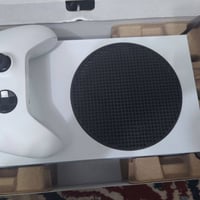 سيرس اس • جوستك • بطاريتين