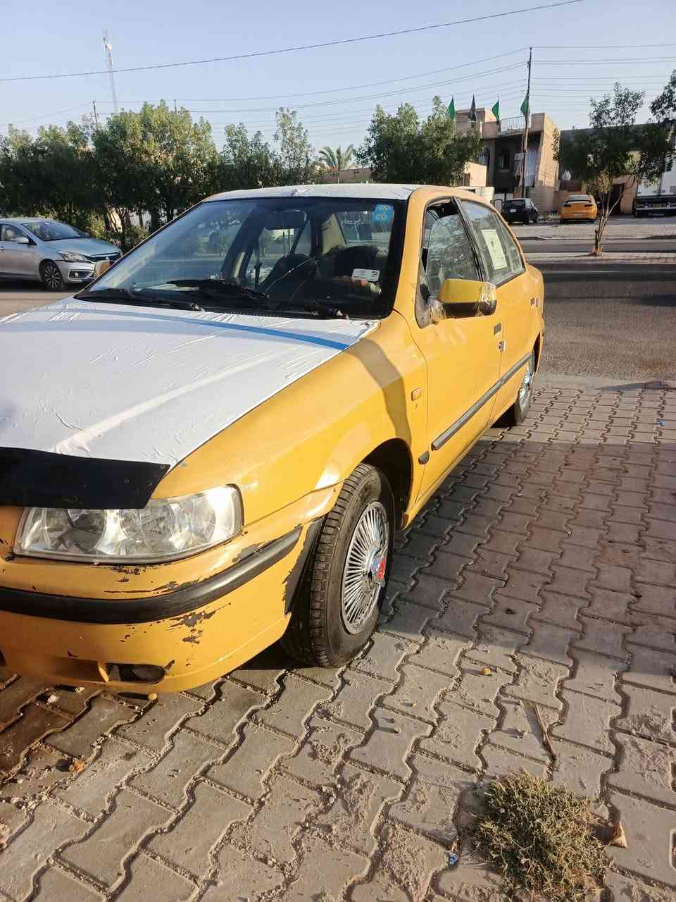 السلام عليكم سمنت 2010 رقم انجليزي بغداد مصفره هيئه وغرامه الهزه بعدها ما نافذه سياره محوله جديد جيرو مكينه مقفولات حداديه جديده تخم تاير جديد سياره جاهزه نقص غاز مال تبريد سياره بيها طخه من ورا بالصندوق والباقي مقفول تحويل مباشر السعر 20 العنوان بغداد المدائن رقم الهاتف***********

