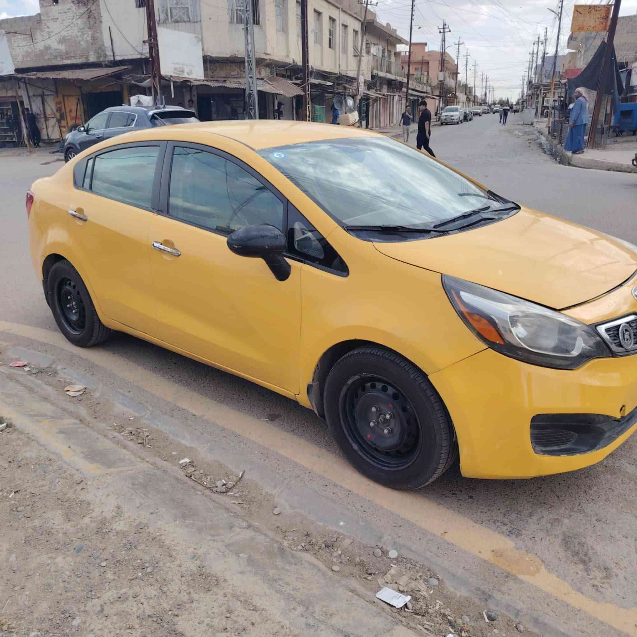 السلام عليكم كيا ريو موديل 2012 رقم الماني بغداد ما بيه اي ضرار  كير محراك المكان  الموصل حمام عليل ***********==***********
