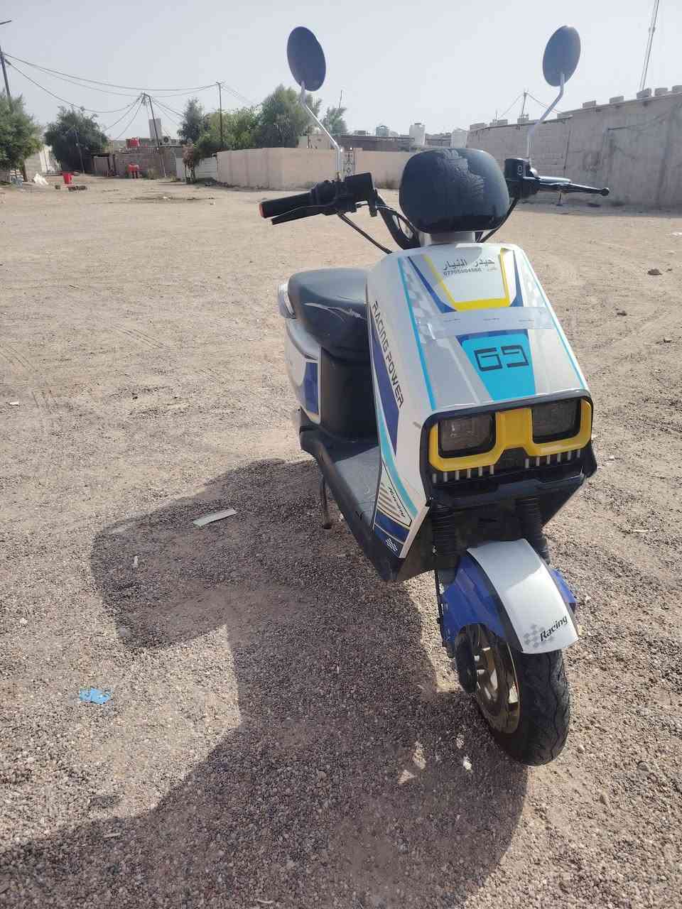 دراجه ام عيون جديد كلشي ما ناقصها تجي وتفحص سعرها 550 وبيها مجال الرقم ***********
