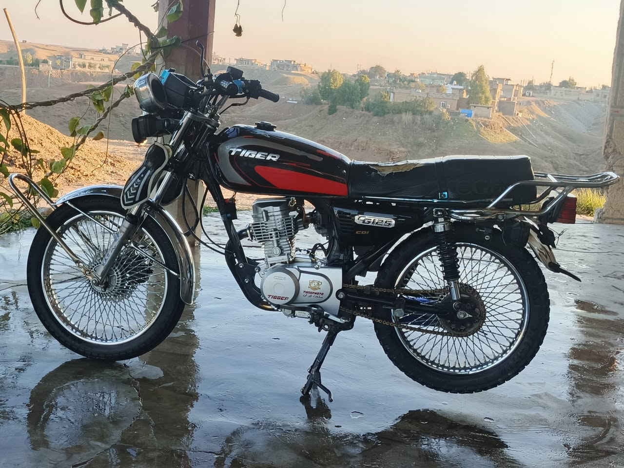 السلام عليكم دراجه تايكر موديل 23 للبيع محرك شرط مامفتوح كهربائيات كامله السعر خاص او اي استفسار *********** واتساب
