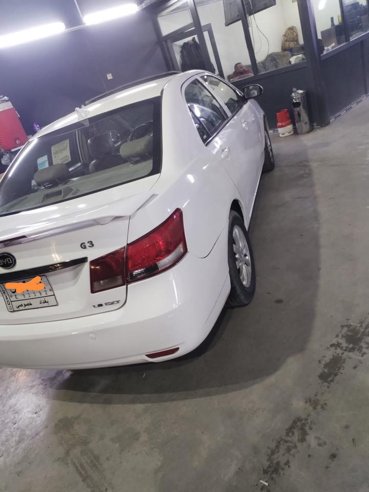 للبيع بيوادي جي  3. 2013
السياره مطلوبه للمصرف 
رقم الاماني بغداد 
شرط الوكاله 
السياره بيها مكانات صبغ بس اني ابيعك عام 
مكينه اوكير شرط 
تبريد 
باتري جديد 
داخل نظيف 
الموصفات 
بصمه 
اسلايت 
اشاير بل مري 
اشاره ترحيب 
كشنات جلد 
باتري جديد 
سماعات اصليه 
شاشه 
للستفسار ***********

