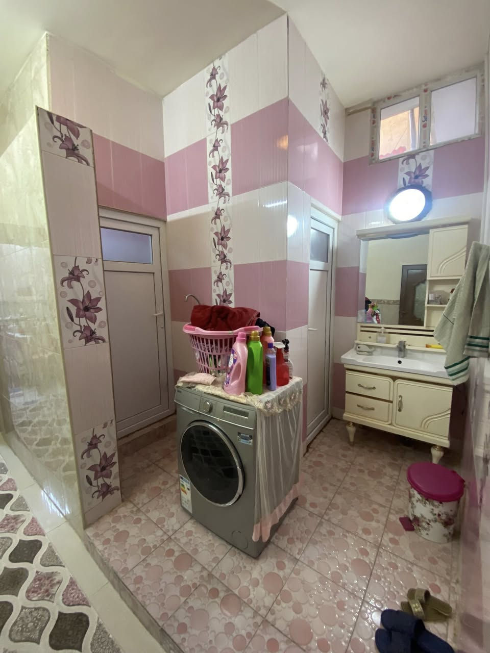 🏠اعلان اعلان
دار للبيع
موقع مميز
~~~~~~~~~~~
📄طابو ملك صرف
🧱بناء درجه اولى
~~~~~~~~~~~~
راحه بال✔️
استقرار✔️
هدوء✔️
~~~~~~~~~~~~
📐المساحه:-125م
📐الواجهة :-5م
~~~~~~~~~~~
📍الموقع :حي العدن
خلف مول المتوكل
~~~~~~~~~~~
💸السعر :-علق ب(تم) يوصلك السعر مناسب 
~~~~~~~~~~~
الطابق الاول  يحتوي:-
كراج+ استقبال +مطبخ 
غرفه نوم+هول+صحيات
~~~~~~~~~~~
الطابق الثاني يحتوي على:
غرفه نوم+هول +صحيات
~~~~~~~~~~~
للاستفسار اكثر الاتصال على
***********📱
~~~~~~~~~~~
نستقبل جميع العروض 
🏠السكنيه  🏛️التجاريه
