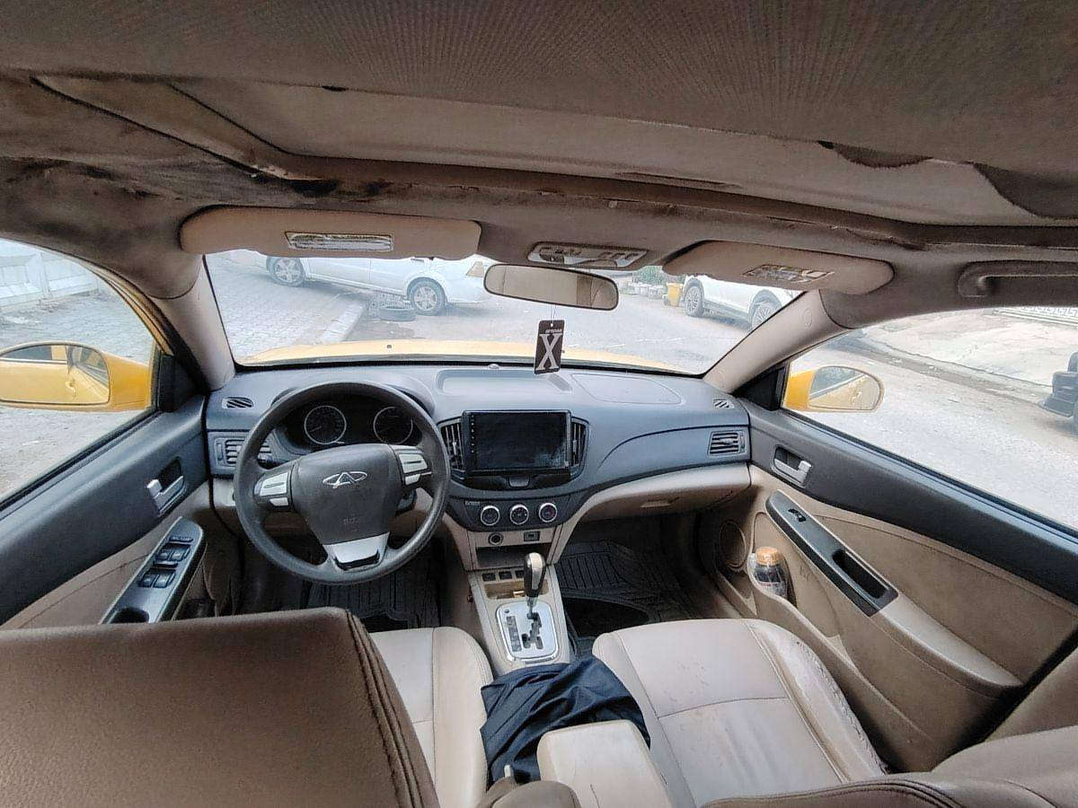 سيارة شيري e5  خصوصي
موديل 2014 رقم اربيل سيارة محوره محرك ياباني كرونه نفخ حجم المحرك 2000 سيارة جاهزة من حدادية ومكينة وگير وتخم تاير  بس خياس بالبيبان الخلفية 
السعر 35 
للاستفسار الاتصال على الرقم ***********
