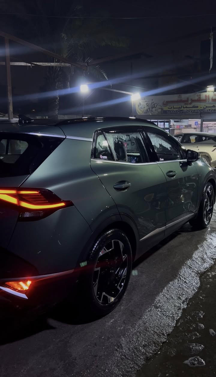 سبورتج خليجي 2024
ماشية 26  ألف   لون زيتوني داخل بيجي 
جلد  مكفولة رقم أربيل بأسمي 
تحويل مباشر مواصفات فول 1/1 
مواصفات . 
بانوراما 
تبريد / تدفئة كشنات 
شاحن لاسلكي 
بصمة 
صندوق كهرباء 
داخل اسود 
أنظمة قيادة عدد 4 
شاشات دجتل 
منافذ شحن Type-C + بلكشنات
تدفئة ستيرن  
مثبت سرعة . تحديد مسار . مانع انحدار 
ويل كب حجم 19 عدد 5 
حساسات امامية وخلفية 
رادار جانبي وخلفي ونقطة عمياء 
حساس امطار 
كامرة خلفية دوارة مع زر كامرة تشتغل مع المشي 
وباقي المواصفات معروفة 
محرك سيارة 2000 دوش 
السعر 235 وبيه مجال بسيط 
مكاني بغداد الاعلام حي الشباب
***********
