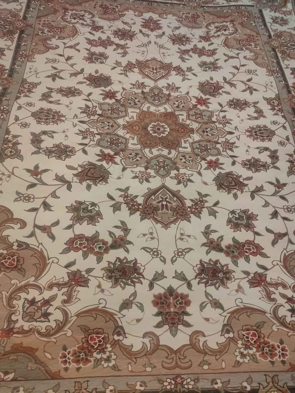 عروض يوم الاحد  كل هلا بيكم بمجمع مجمع الرنا المنزلي الطابق الثاني لمفروشات 
وصول كلاودي 4/3
الوزن الثقيل 
السعر بس 
55
الف 
للمراسلة والحجز الطلب مراسلة واتساب الرقم ***********
