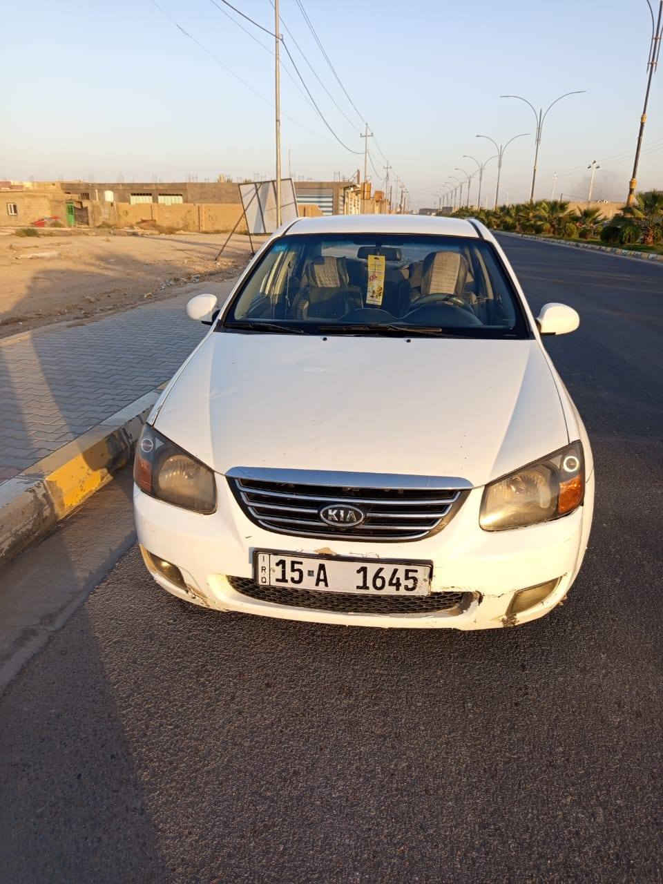 كيا سيراتو للبيع 2009 خليجي محرك لا تبخير ولا صرف كير بي تاخير شويه صدر نص عمر بيها قطعتين صبغ جاملغ خلفي وباب عكس السايق والباقي مكفول السياره باسمي سنويه لل 2029 السعر 75 وبيها مجال مكان السياره الا نبار رقم لهاتف ***********
