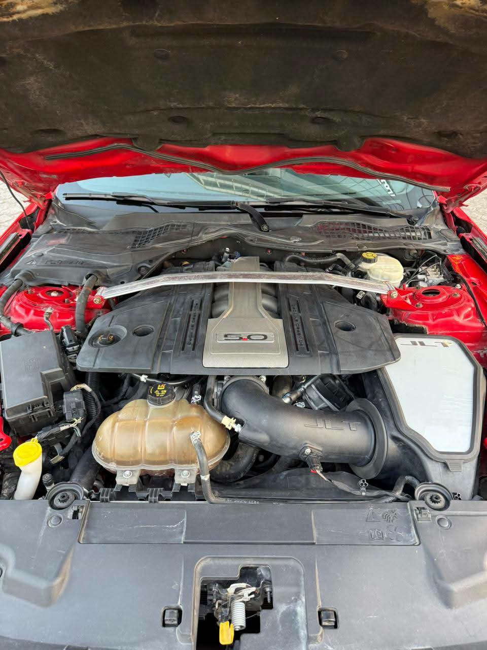 فورد موستنك gt 10 نمر  برفورمنس بگج  موديل 2020 8 سلندر 5.0L ماشية 25 الف ميل فقط  بلاك بوني ادشن سوادات بلادية قمارة و باجات  فول مواصفات ما عدا الدجتل  رقم بغداد  المواصفات  شاشة الجبيرة sync3 ابل كار بلي و اندرويد اوتو  كيجات وسطيه برفورمنس  انارة ترحيب بالمري  دخول ذكي  تشغيل عن بعد  كشنات جلد تبريد و تدفئه  كشنات تحكم كهرباء كامل  انارة داخلية بلاديه باليدات و جوه الرجل و بالاكواب تحكم 7 الوان  قمارة اسود بلادي  5 وضعيات قيادة 3 وضعيات ستيرن  اشاير بالمري  حساسات خلفية  كامرة دوارة  تعديل الي بيها  جكات كات باك s3 اعلى شي تتحكم بكل اطار منفرد 2400$ دركة كاربون فايبر 300$ لايت خلفي سموك اوربي 250$ لحية rtr 50$ قبضة كير كاربون فايبر الياف حقيقي 100$  دفيوزر خلفي شيلبي gt500 60$ جناح شيبلي 75$ دوسات جانبيه rtr 60$ شفقه جامة خلفيه 40$ تخم ويل mach 1 قياس 20 550$ فجوج برمبو اصل 400$  حزام امان احمر 50$ داخل كاربون فايبر  التزويد الي بيها شوتة jlt مغلقة و مفتوحة 600$ هدرز SP ستانلس بور 1400$ اكس بايب روش اصل 250$ دبات خلفية روش اصل 800$ Slp 170$ حلوك اكزوز روش اصل 300$  سترس بار ستانلس ستيل اصلي 200$ ولف حماوة مشيمتو 71 100$ اكزوز شغل كامل قفايص علي الوادي 600$  اكسل 3.55  بوابات اكزوز كاتم تسد و تفتح من يمك  برمجة سيفتي و مراوح و صرفية و ترتيبات كلة يم طلال فور برذر 250$  سيارة عليها ادامة كاملة من بلكات و نوزلات و دهن الكير و فلاتر و غرف الاحتراق و ثروتل كاملة للاخير بدون اي نقص  حادث السيارة  جاملغ جهة السايق صبغ و ربع البنيد صبغ  جاملغ عكس السايق نص جاملغ صبغ  بالعراق صار بيه شبر بالكنر بالصندوك جوة الجناح صبغ بسيط  الايبارك بردات الثنين و كشن السايق فقط  للاستفسار : *********** 🟩علق سوف يوصلك الرسائل سعر #كري_للسيارات_الرياضيه #موستنك #GT #امريكي #امريكا 
