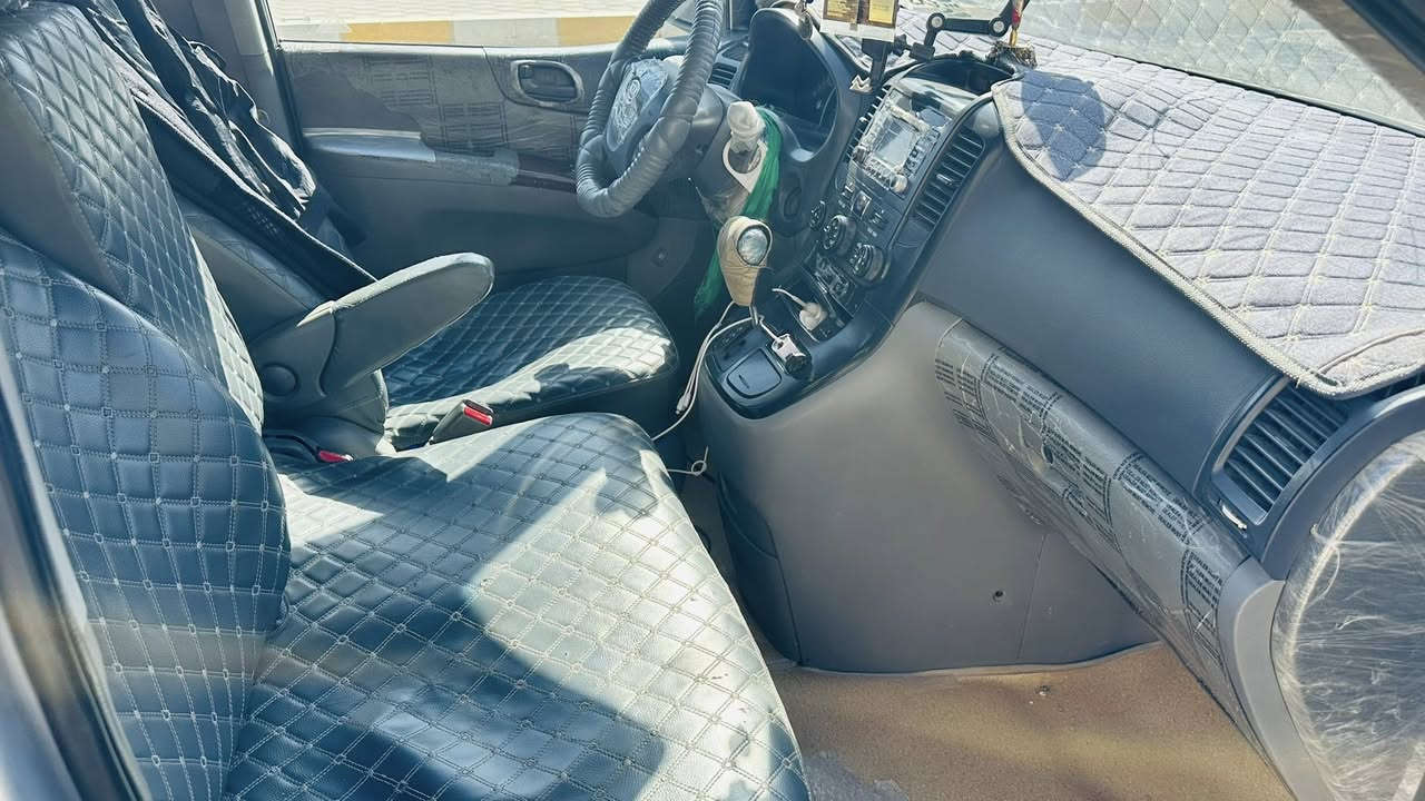 كيا سيدونا موديل 2011 رقم مثنى ( تكسي تكسي تكسي )
خطها سماوه كربلاء مكاني سماوه 
السياره فول مواصفات 
السياره جاهزه مكينه وكير وحداديه وتبريد كله شرط 
السياره فقط محتاجه صبغه 
السعر 145 وبيها مجال 
الضرر جاملغ خلفي ايسر ولا قطعه مبدله بيها 
ليبل واحد 
***********
