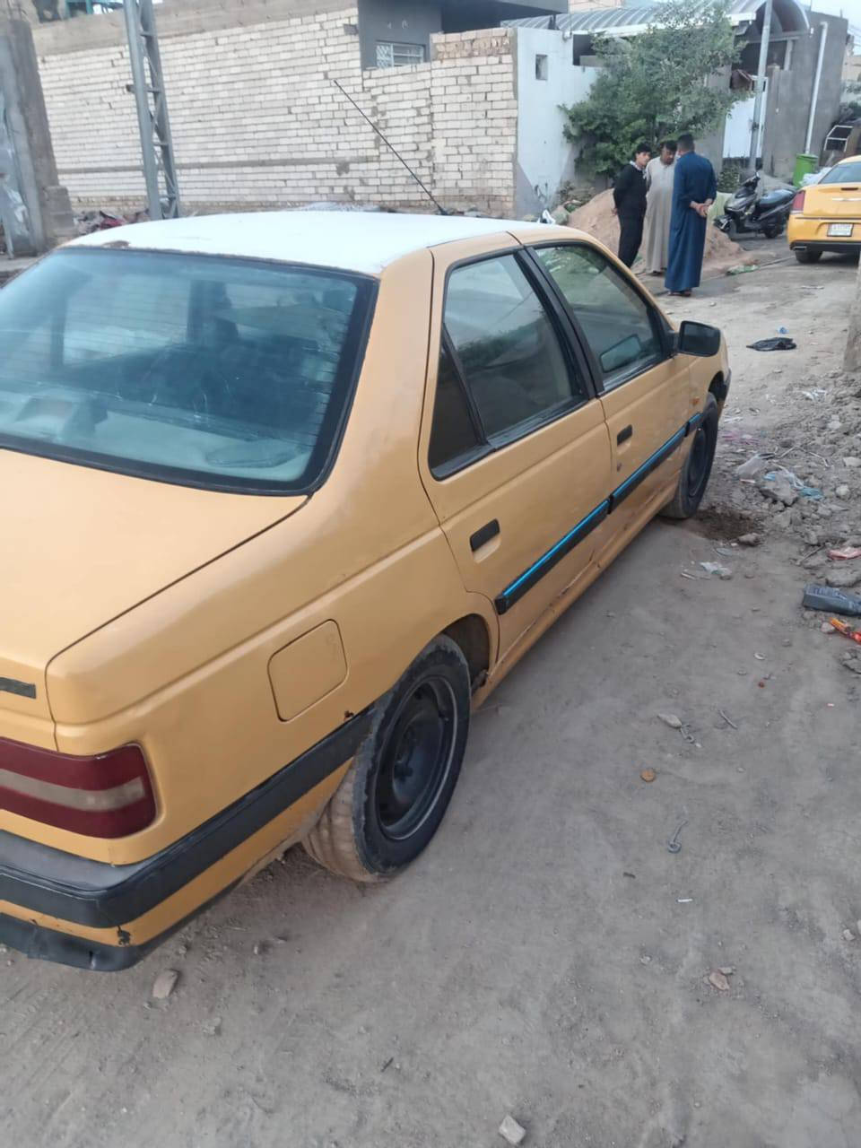 بيجوا 405موديل 12, رقم بابل انگليزي
سنويه ل 30 محرك وگير شرط كهربائيات شغاله 
تخم تاير باتري جديد شواصي حلوه مصغرة هيئة 
ومرور السعر 27,وبيها مجال اشويه اتصل وخادمك 
***********////***********
