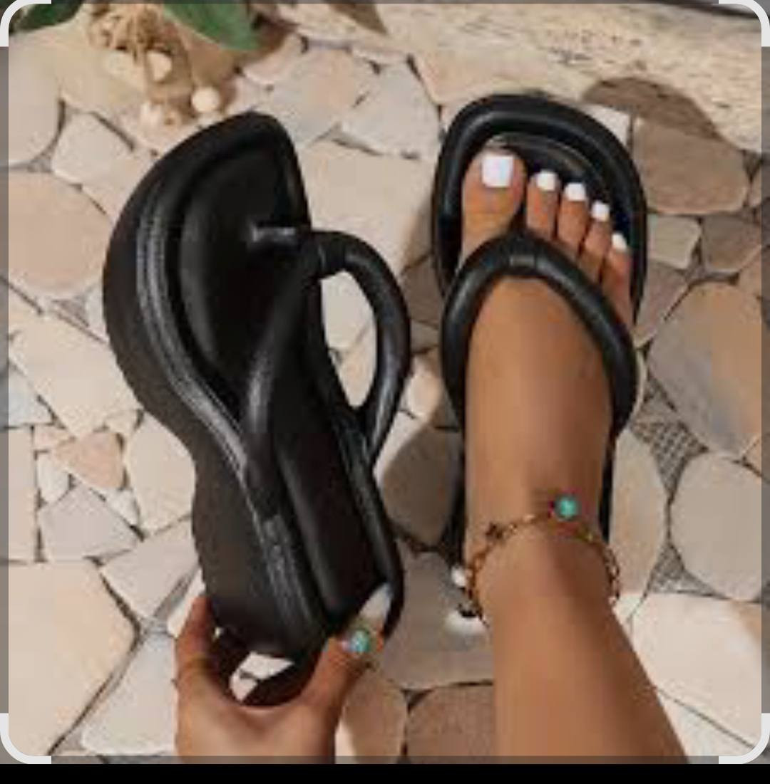 توفر سليبر نسائي أوربي طبي رسومات أشكال وموديلات كوالتي عالي جداا  ورسومات أشكال مختلافه القياس 36الئ41
العنوان بعقوبة الجديده تقاطع نهر الحجيه مقابل مرطبات فانيلا واحذيه الساحره 💥 كوزمتك الاميره 💥 
***********
يوجد خدمه توصيل 🚀
