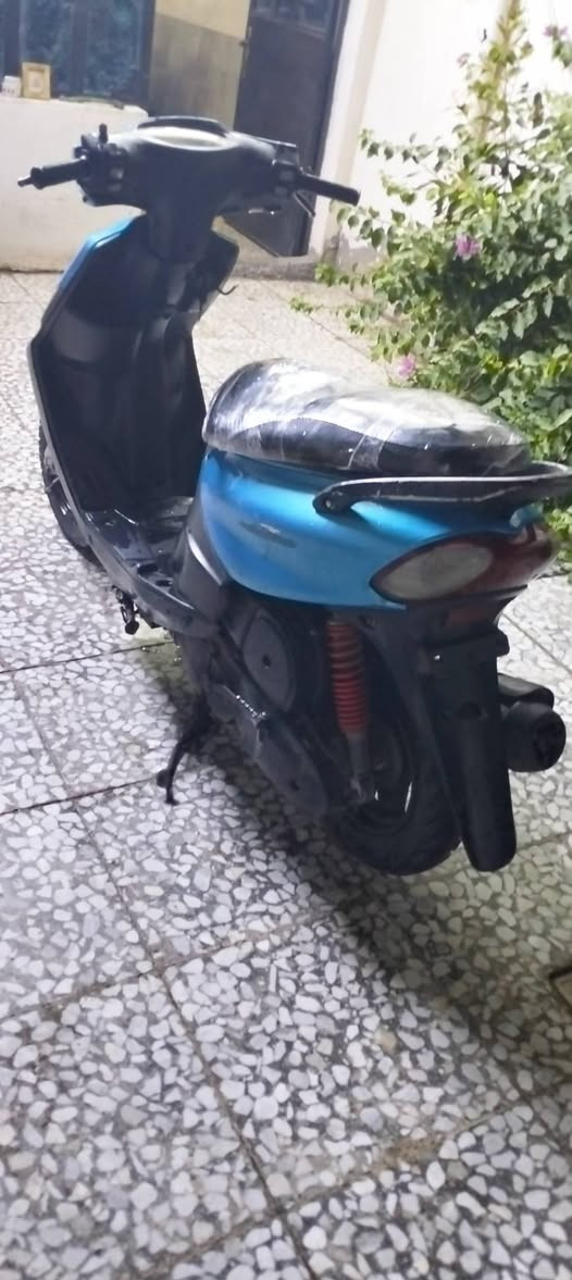 دراجة ماكس قجمه سلف هندر محرك حلو كهربائيات شغاله السعر  250 مكاني حي السفير قريب ع العبيدي رقمي  ***********
