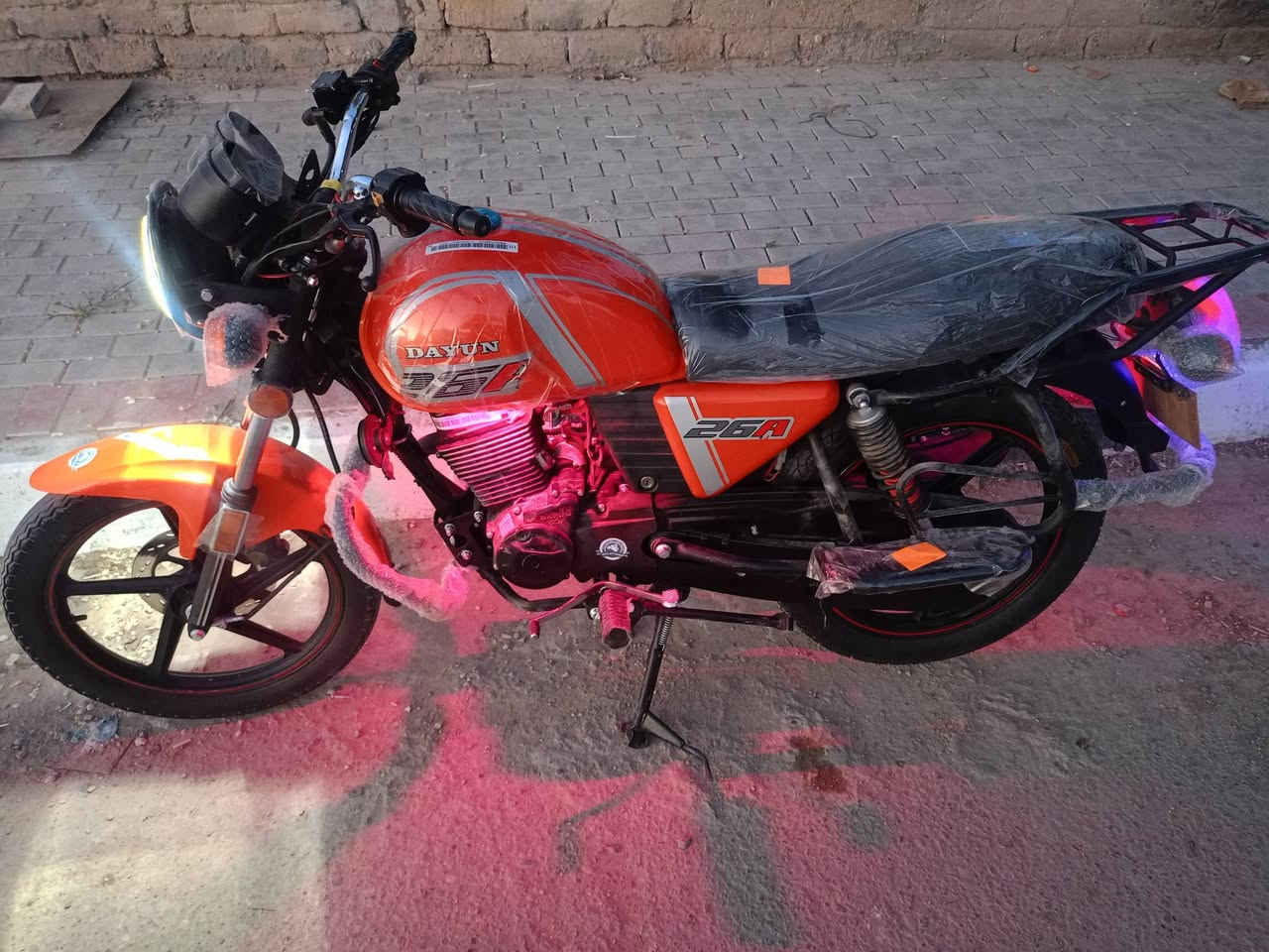 سلام عليكم دايون نفخ مديل 2023 طالعه 2024 بشهر 8 مكينه 200 كتابه حمره دراجه جديده كلش نضافه شوفت عينك مطلعها على يدي من المعرض اوراق اصوليه مداور يم مكتب حسين كهربائيات فول نعومه شلعه اي نقص مابيها سعر مليون 625 كربلاء 
  ***********
