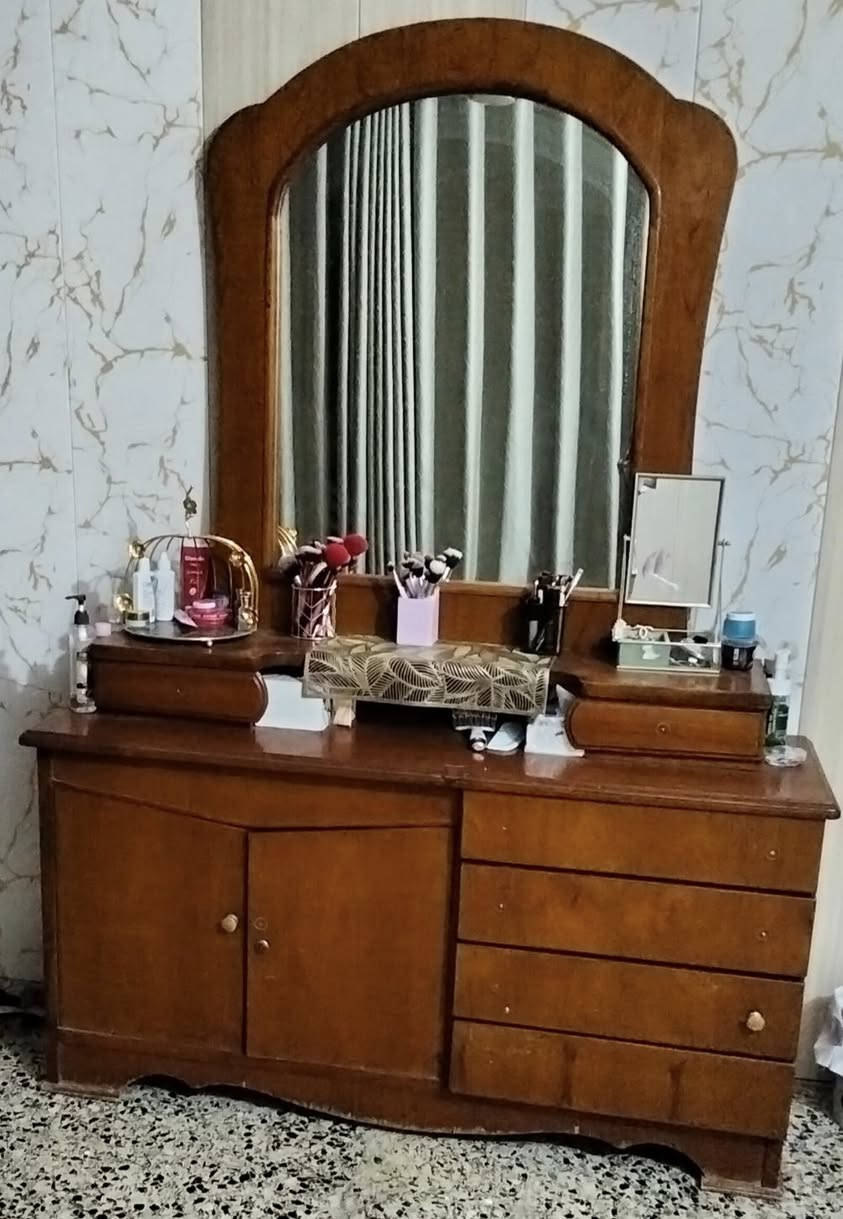 كنتور وميز تواليت للبيع سعره ٤٠٠وبيها مجال


**إذا كنت صاحب هذا الإعلان وتريد حذفه لأي سبب، رجاءا أرسل رسالة إلى الدعم الفني**