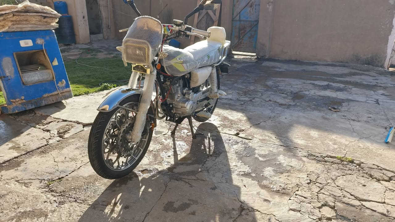 سلام عليكم
للبيع سونك موديل 25 (لون سمنتي) 
كهربائيات كلها شغاله الماطور كله شرط
السعر 825 بي مجال  مكاني الحويجة داخل 
(شباب عل تعاليق ماجاوب ولا خاص) 
خابرني وبيك خير وتدلل ***********
