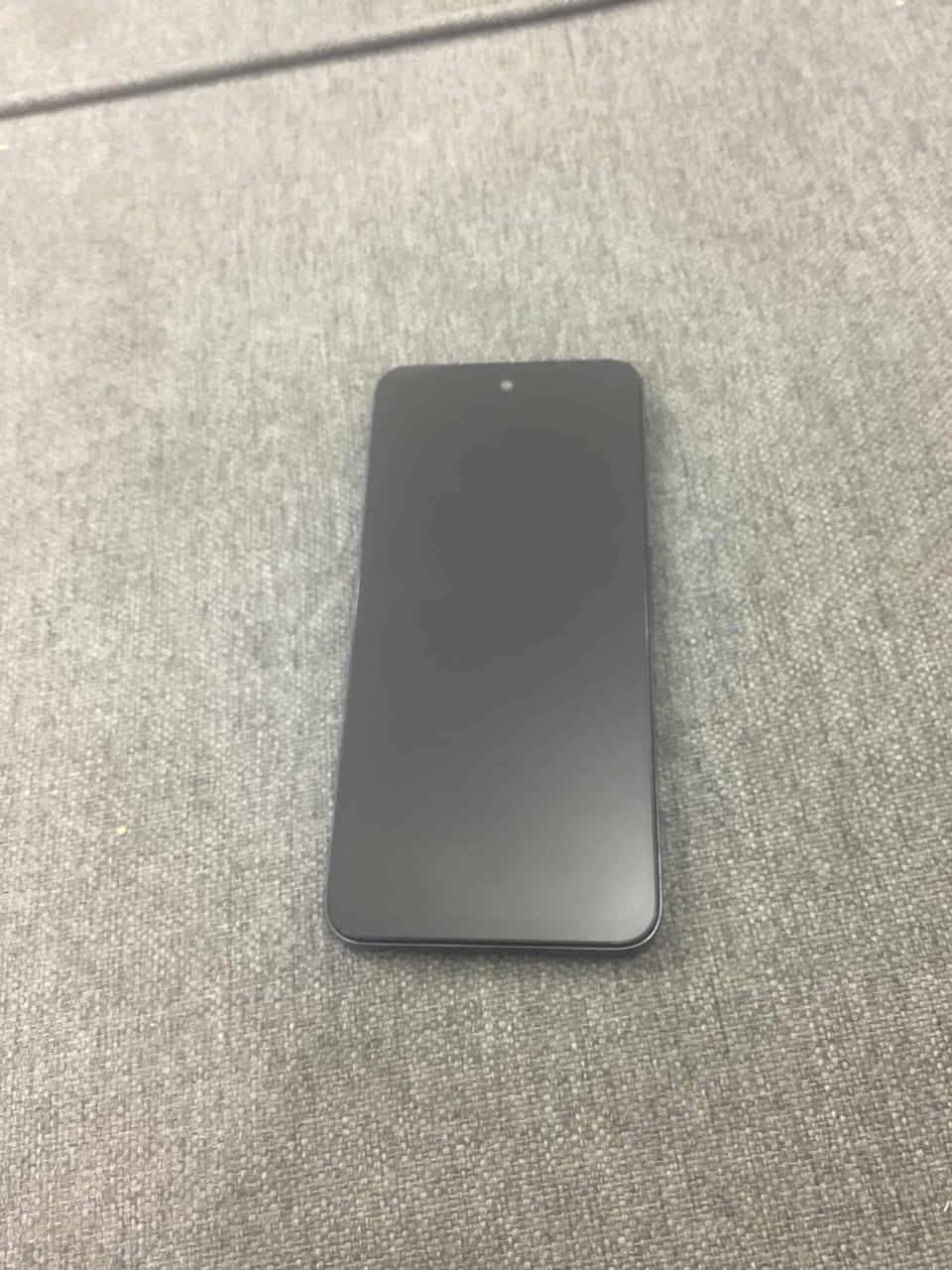 جهاز جديد للبيع ب 150 ذاكرته 128. مكان بغداد جديدة ***********
