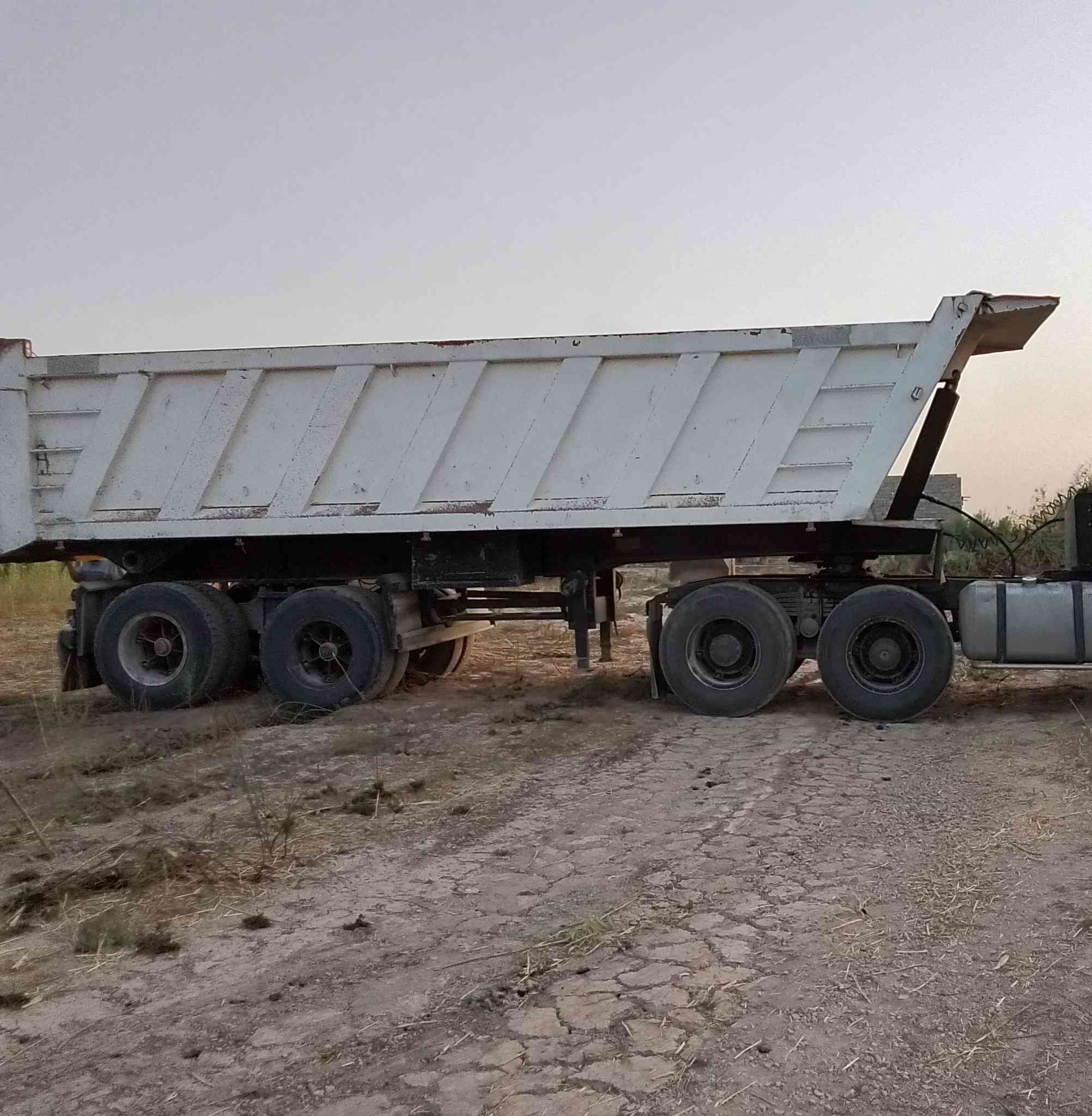 السلام عليكم عريانه الماني لبيع السعر١٤٥ الذرعه31الاستفسار على هذا الرقم ***********
