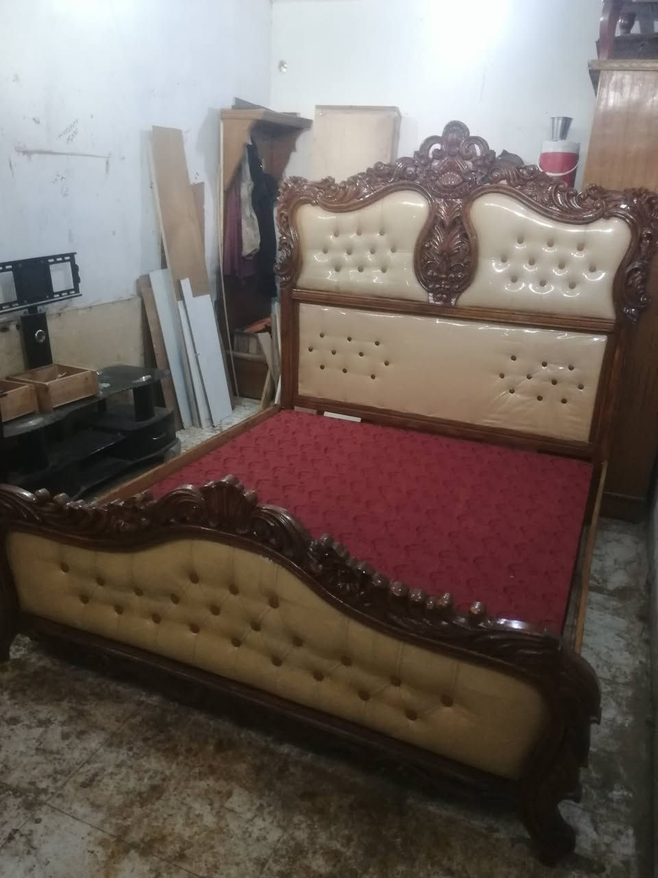 السلام عليكم
جربايه خشب مصري نقش نفرين الصوميه مضبوطه
السعر ٩٠
المكان الكريعات مقابل مطعم البلام العائلي
موبايل ***********
ملاحظه لانرد على التعليقات فقط الاتصال
