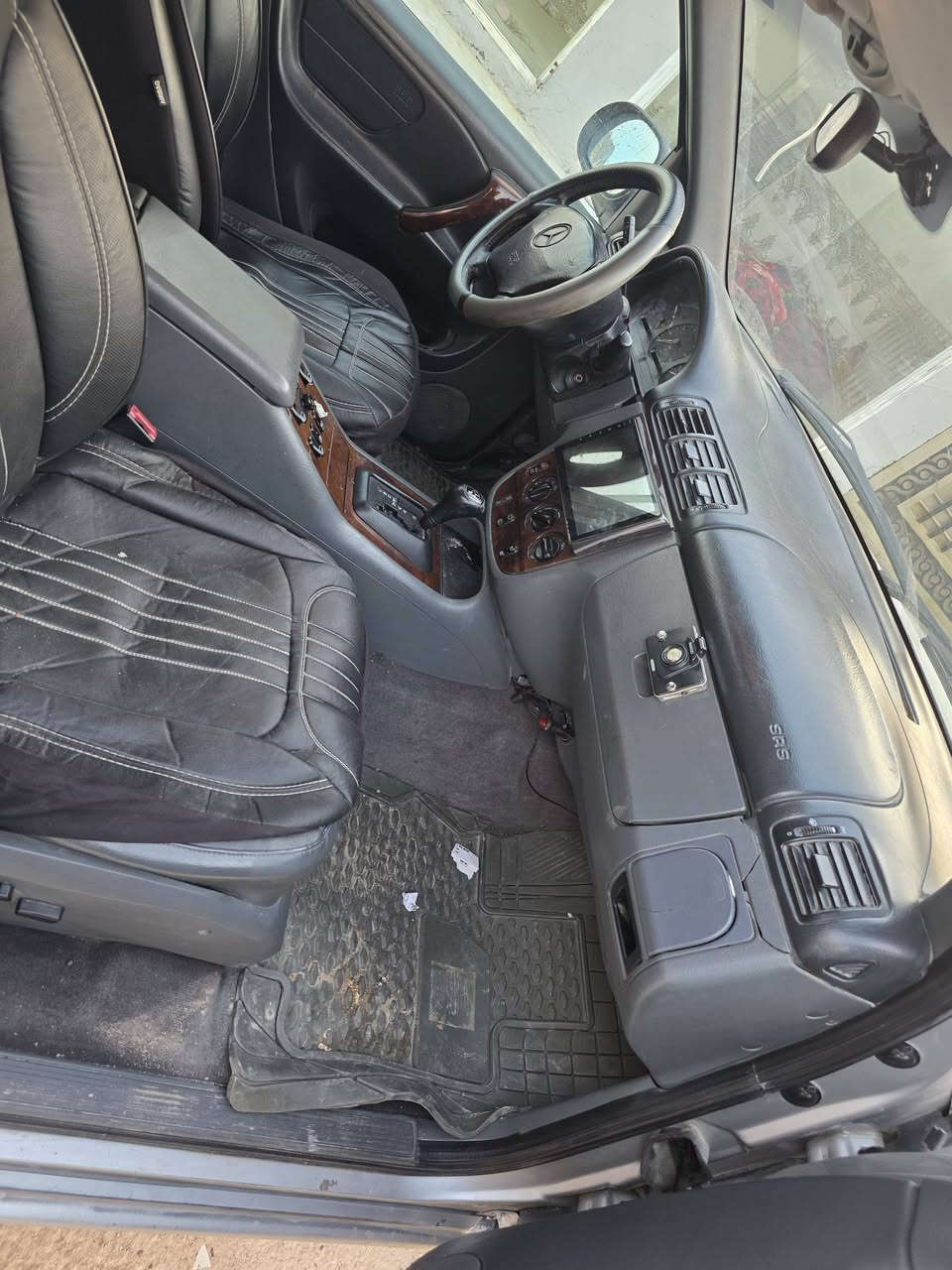 ***********السعر ٧٥ورقه
سلام عليكم مارسيدس فول جاهزه من كلشي جديده كلش كفاله رقم بغداد بسمي تحويل مباشر هزه رقم جدد مكان النجف
