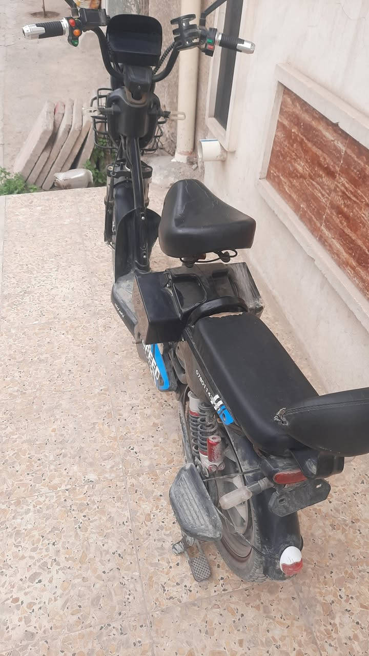 دراجة شحن 5 بطاريات جديدة مبدلة قبل اسبوعين
تمشي فوك 30 كيلو بالشحنة الكاملة
اشارات يمين يسار - مثبت سرعة - مسجل اغاني
بغداد الحرية البستان قرب ساحة عدن 
السعر 325 الف بغداد, العراق


**إذا كنت صاحب هذا الإعلان وتريد حذفه لأي سبب، رجاءا أرسل رسالة إلى الدعم الفني**