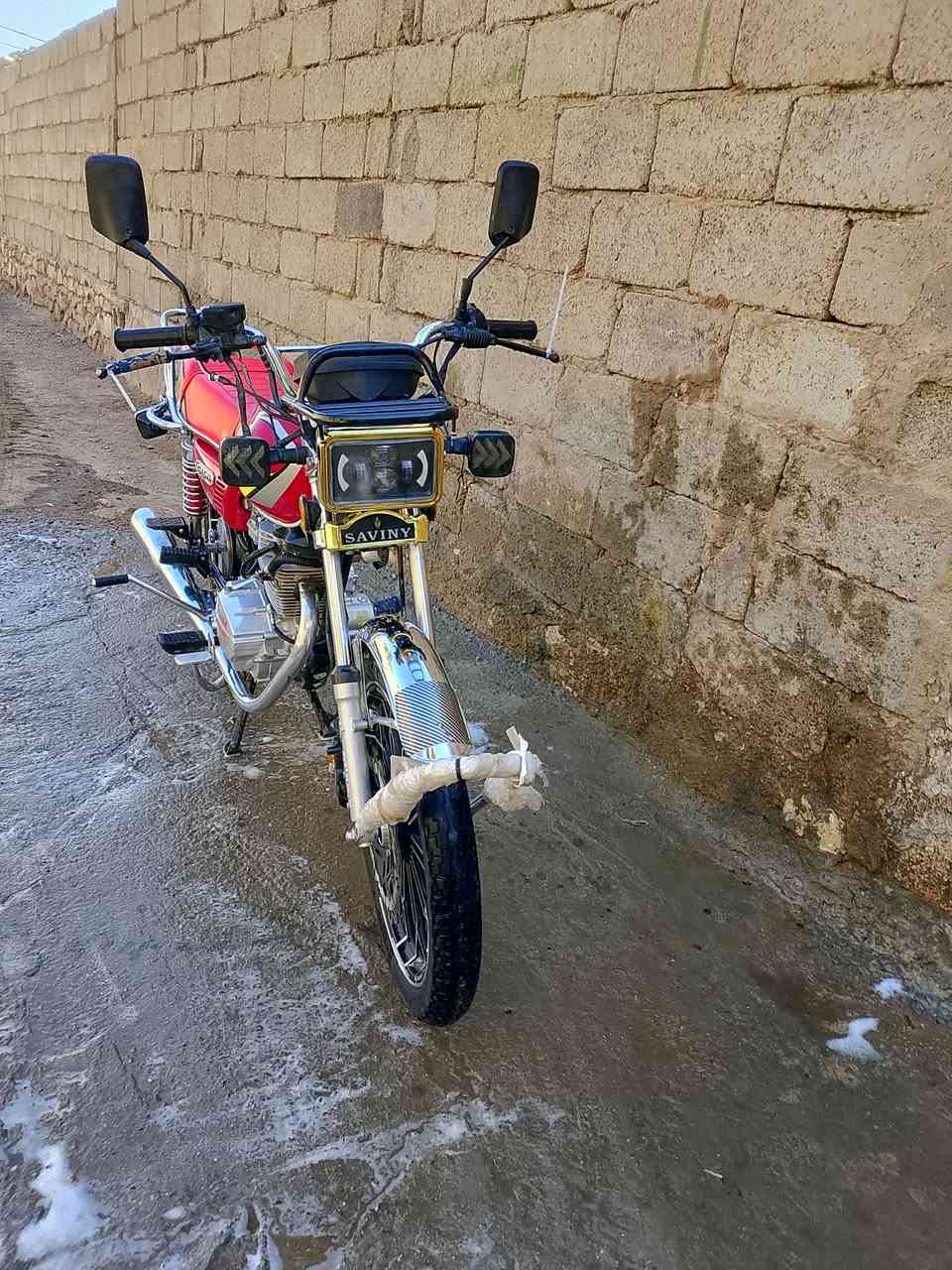 السلام عليكم دراجه للبيع نظيفه كلش ما بيها على وضع الشركه اوراق ومنفيه كامله دراجهه دراجه جاهزه حلوه نظيفه ناعمه ما بيها اي صوت استفسار على هذا الرقم***********88 السعر 800 وبها مجال دراجه حيل نظيفه
