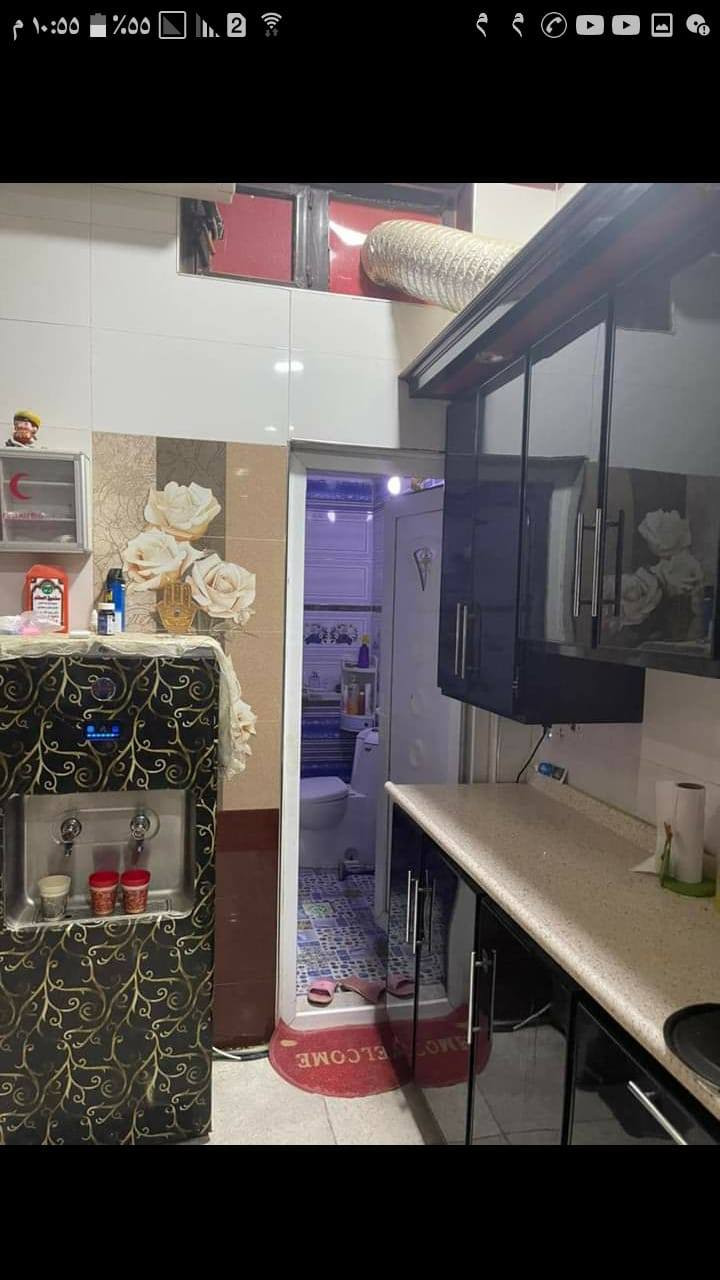 سلام عليكم بيت البيع مساحه 150 قرب دكتور عادل حشوش بيت يتكون من طابقين ***********
