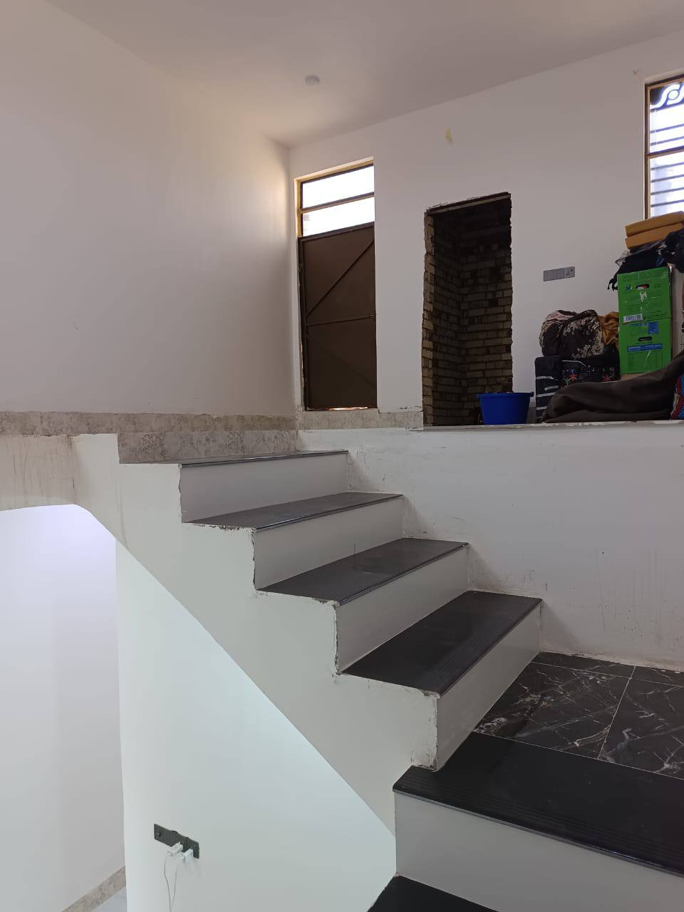 يالله توكلنا على الله وبركاته
اسمع المقطع للاخير وراح تعرف كلشي موضح ب الفيديو للاستفسار أكثر الاتصال على الارقام التاليه او زيارة مكتب الفضه للعقار الواقع في تقاطع العلويه شريفه بنت الحسن عليها السلام 

***********

***********

(***********) هذا👉 فقط وات ساب وبخدمتكم 

طابو زراعي سند ٢٥ بأسم صاحب الدار نفسه 

المساحة (١٠٠) متر 
البيت صدك تعبان علي صاحبه 
وب الخير على الي ياخذه
