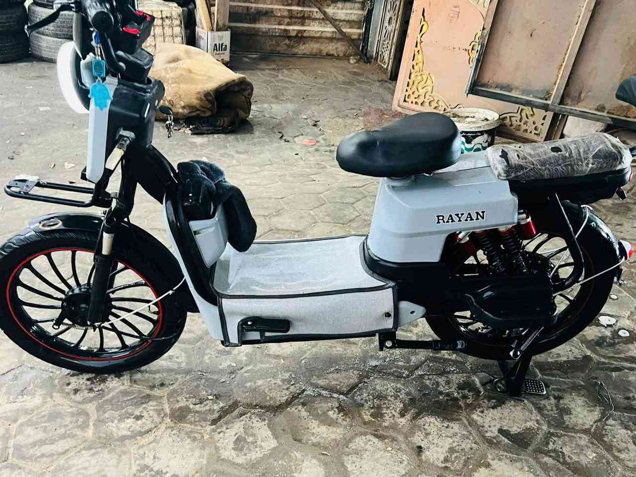 دراجه شحن ريان نظيف
5 بطاريات جدد 
شاحنه كامله 
بايدرات كامله موجوده 
السعر ب 250 وبيه مجال 
مكاني نجف حي الكرامه


**إذا كنت صاحب هذا الإعلان وتريد حذفه لأي سبب، رجاءا أرسل رسالة إلى الدعم الفني**