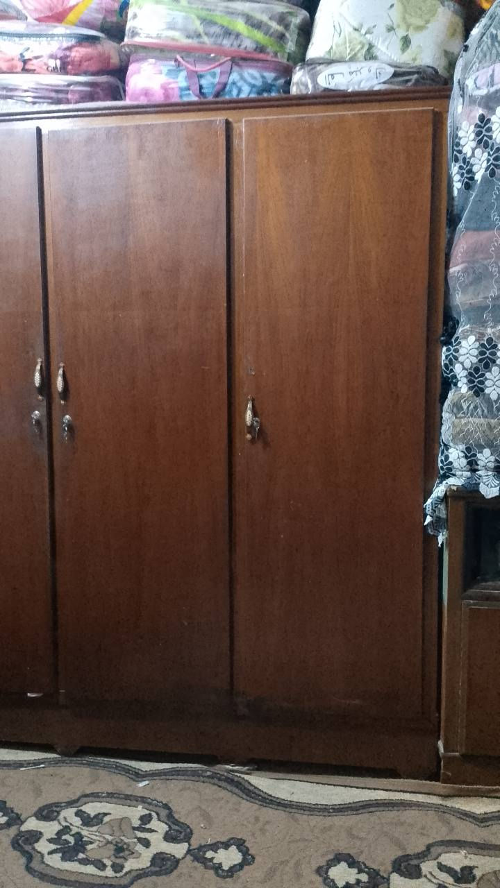 السلام عليكم) كنتور نجاره 3 بيبان نضيف كلش
السعر 130 ) ***********  رقم واتساب
