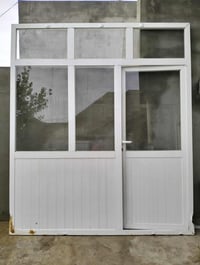 ارتفاع 2.50م • عرض 2.15م • إطار ألومنيوم