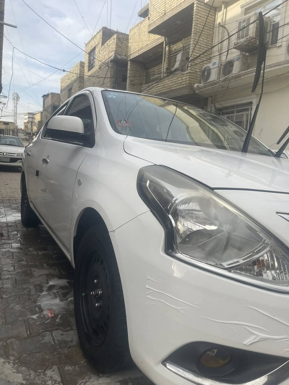 سلام عليكم عندي سني هندي لبيع موديل 21 رقم بغداد الدولي  السياره   مكفوله كفاله عامه من الضربه الصبغ البارد ماشيه68الف مكاني بغداد الكرخ رقم تلفون ***********
