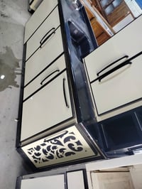 كاونتر 7قطع • نضيف جدا • سنك ٢.٥م