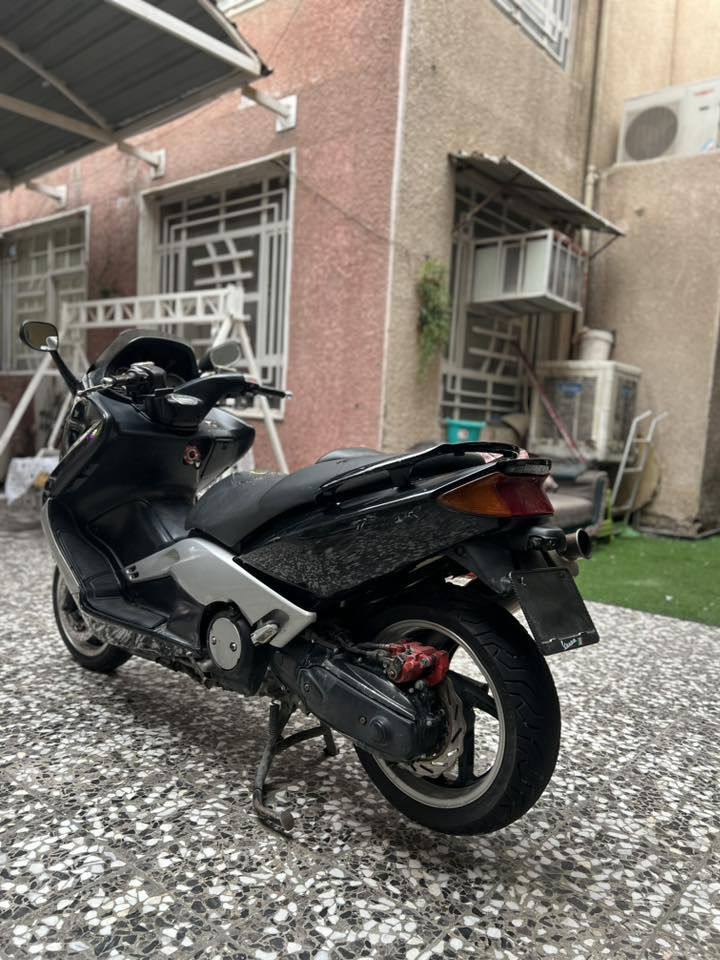 السلام عليكم تيماكس 2008 مكفوله كفاله عامه مكينه برغي ممفتوح  سكيروتي سويجات ثنين سعر 20 ورقه العنوان بغداد حي البنوك ***********
